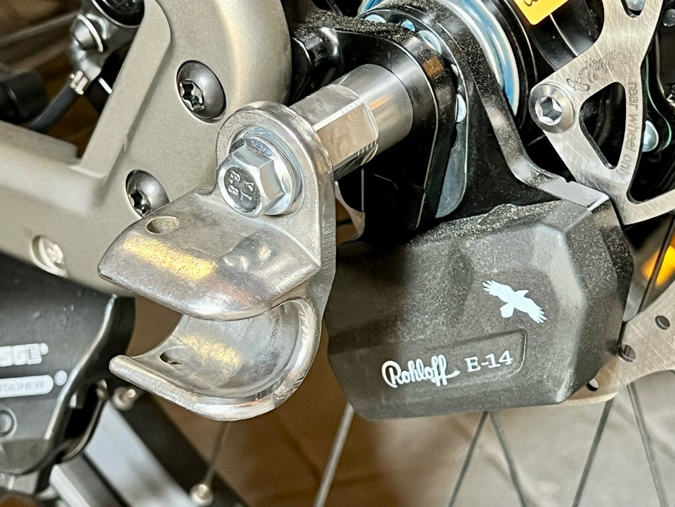 Snelspanas met universele adapter | klemlengte 143mm - 153mm